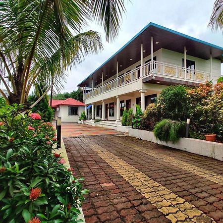 The Village Resorts Karjat Exterior photo